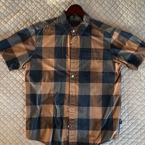 Patagonia Organic Cotton Short-Sleeve Button Down Medium